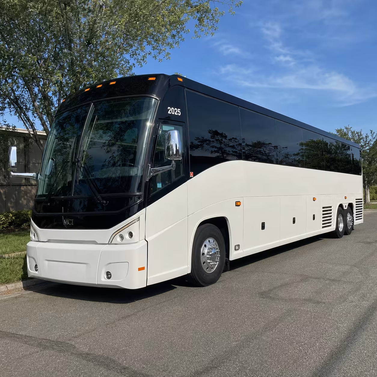 little rock charter buses to dallas shreveport and new orleans