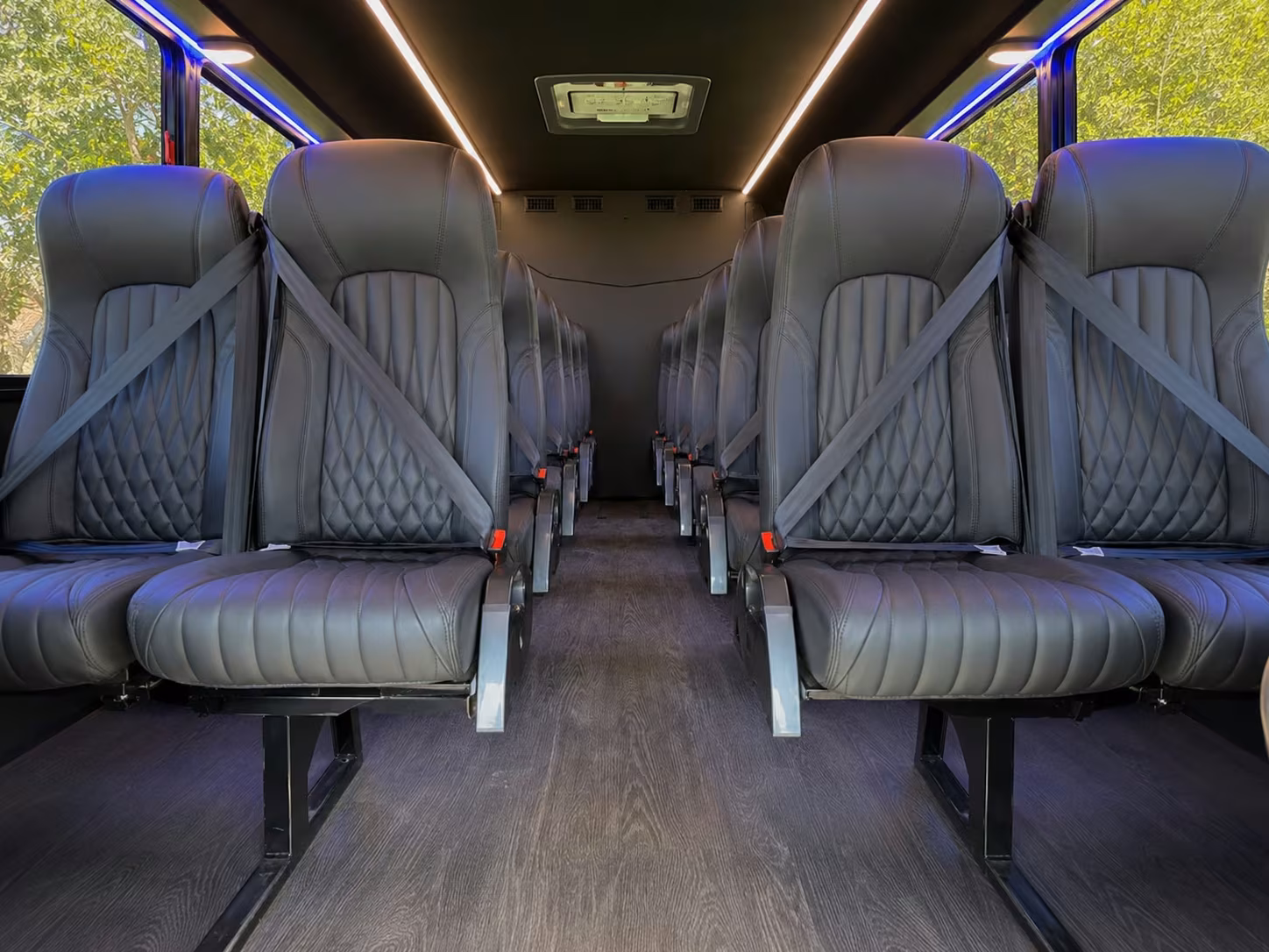 minibus rentals for little rock youth sports travel teams