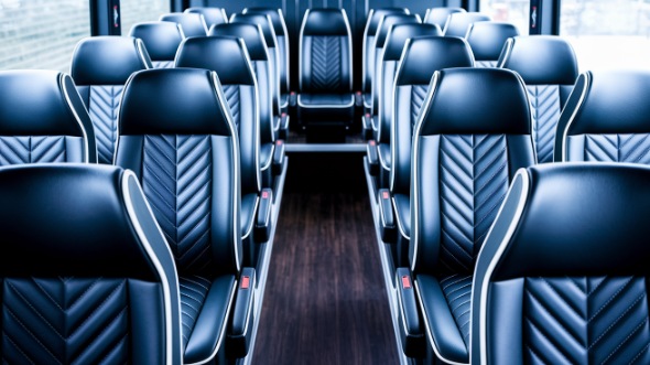 little rock 30 passenger minibus rental