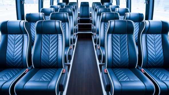 little rock 35 passenger minibus rental